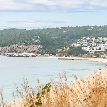 Guestready - Beachfront Apartman Sesimbra