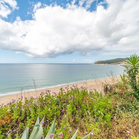 Guestready - Beachfront Apartment
